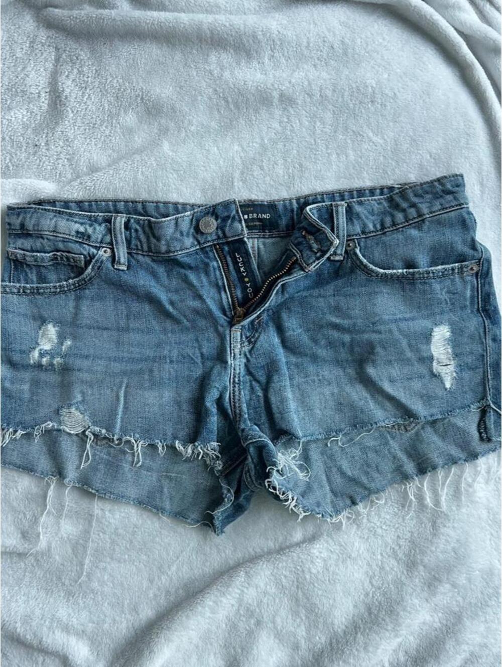 •LUCKY BRAND MINI SHORTS